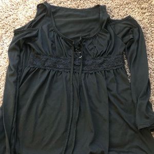 Longe sleeve shirt, size: Medium